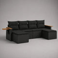Divano da giardino modulare in rattan PE nero struttura in metallo verniciato nero cuscini neri braccioli in legno naturale configurazione a L dimensioni 240 cm x 180 cm x 70 cm