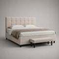 Letto matrimoniale 160x200 cm imbottito in tessuto poliestere beige con testiera capitonné e panca coordinata gambe in acciaio nero forma rettangolare